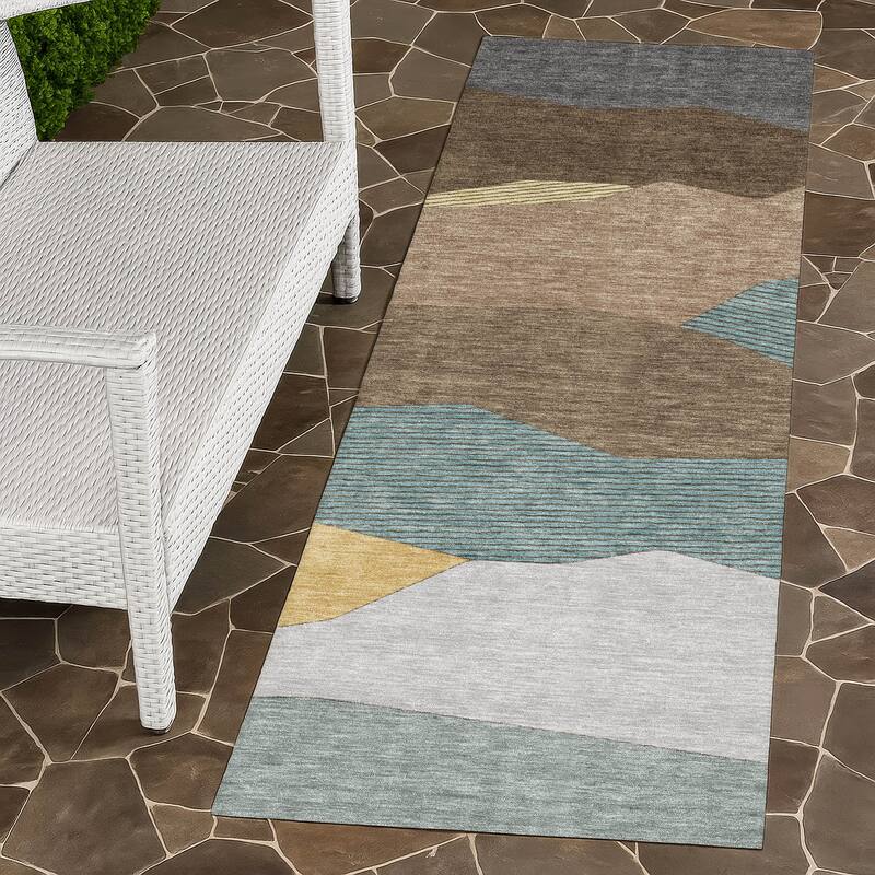 Machine Washable Indoor/ Outdoor Modern Dacono Chantille Rug - Brown - 2'3" x 7'6"