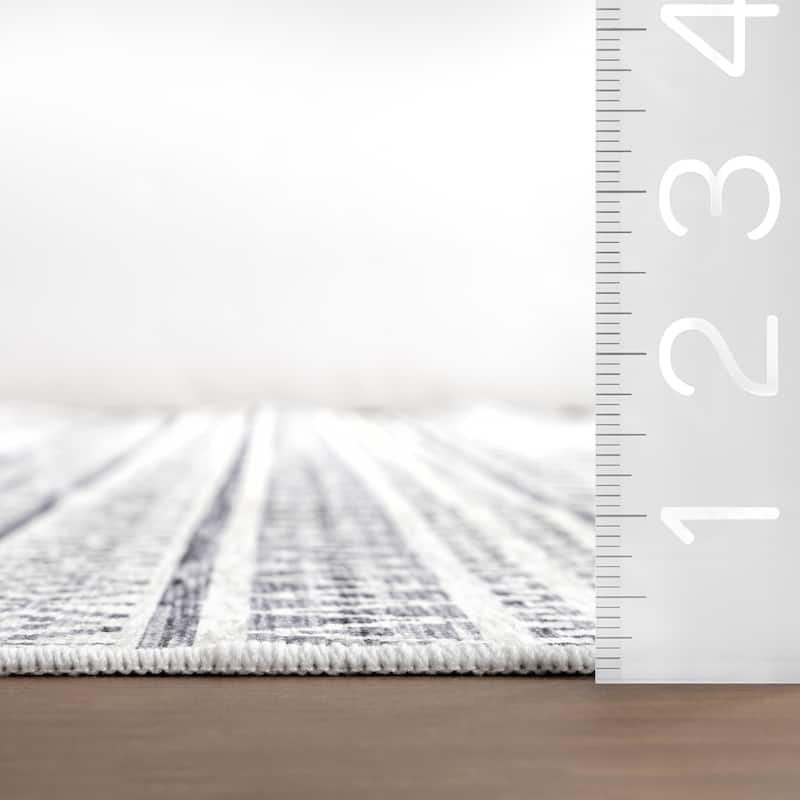 Nuloom Juni Southwestern SplashGuard Machine Washable Area Rug