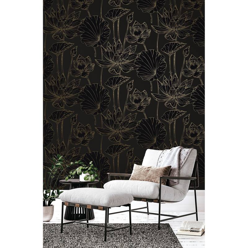 Seabrook Designs Viola Floral Non-Woven Unpasted Wallpaper