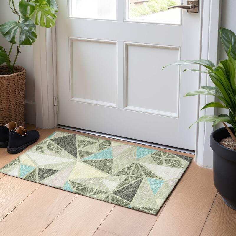 Machine Washable Indoor/ Outdoor Abstract Mosaic Chantille Rug - Aloe - 1'8" x 2'6"