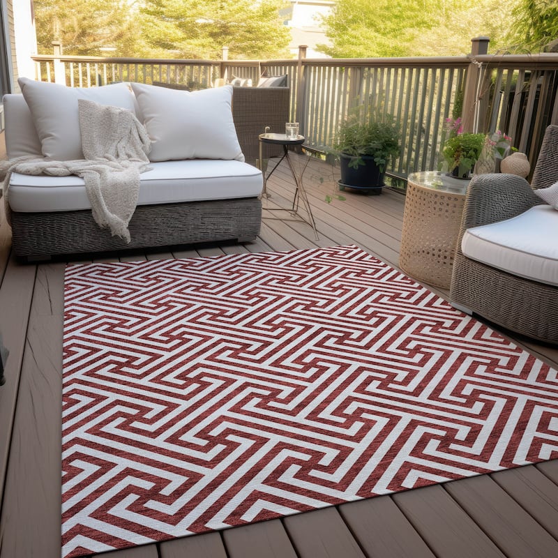 Machine Washable Indoor/ Outdoor Chantille Modern Geo Rug