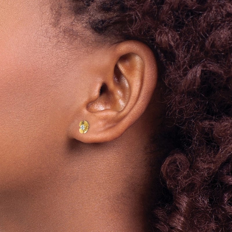 Curata 14k Yellow Gold Polished Screw back Flower 2.5mm CZ Cubic Zirconia Post Earrings - 7x7mm Wide