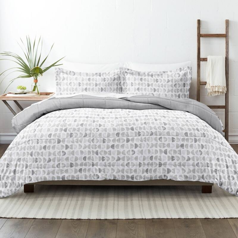 Becky Cameron Premium Moonlight Stars Reversible Comforter Set - Full - Queen