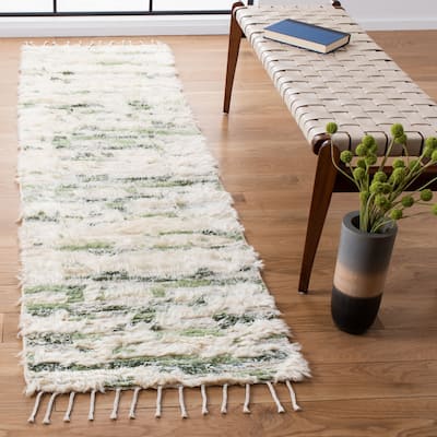 SAFAVIEH Hand-Knotted Manhattan Mireille Wool Tassel Rug