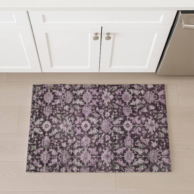 Machine Washable Indoor/ Outdoor Casual Traditional Chantille Rug