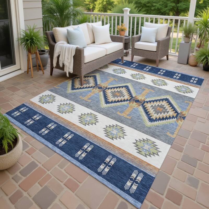 Machine Washable Indoor/ Outdoor Global Chennai Chantille Rug - Navy - 8' x 10'
