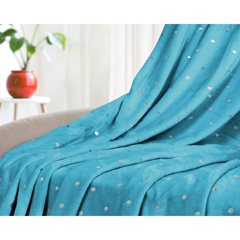 HomeRoots 50" X 60" Light Blue And Silver Fleece Woven Polka Dots Plush Throw Blanket - Throw - Light Blue/Silver