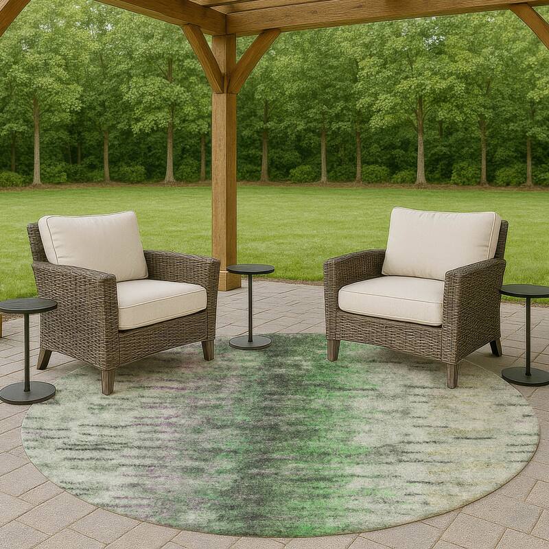 Machine Washable Indoor/ Outdoor Contemporary Ombre Chantille Rug - Green - 8' x 8'