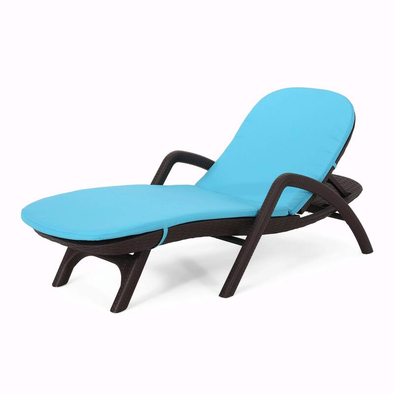 rgonomic Outdoor Chair with Wicker Texture - Durable, Comfortable Cushion, Stable Design