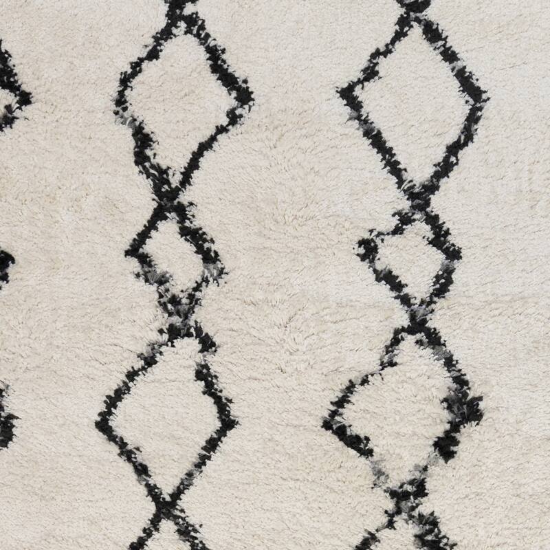 Qavij Geometric Stain Resistant Soft Area Rug By HomeRoots - 10' Runner