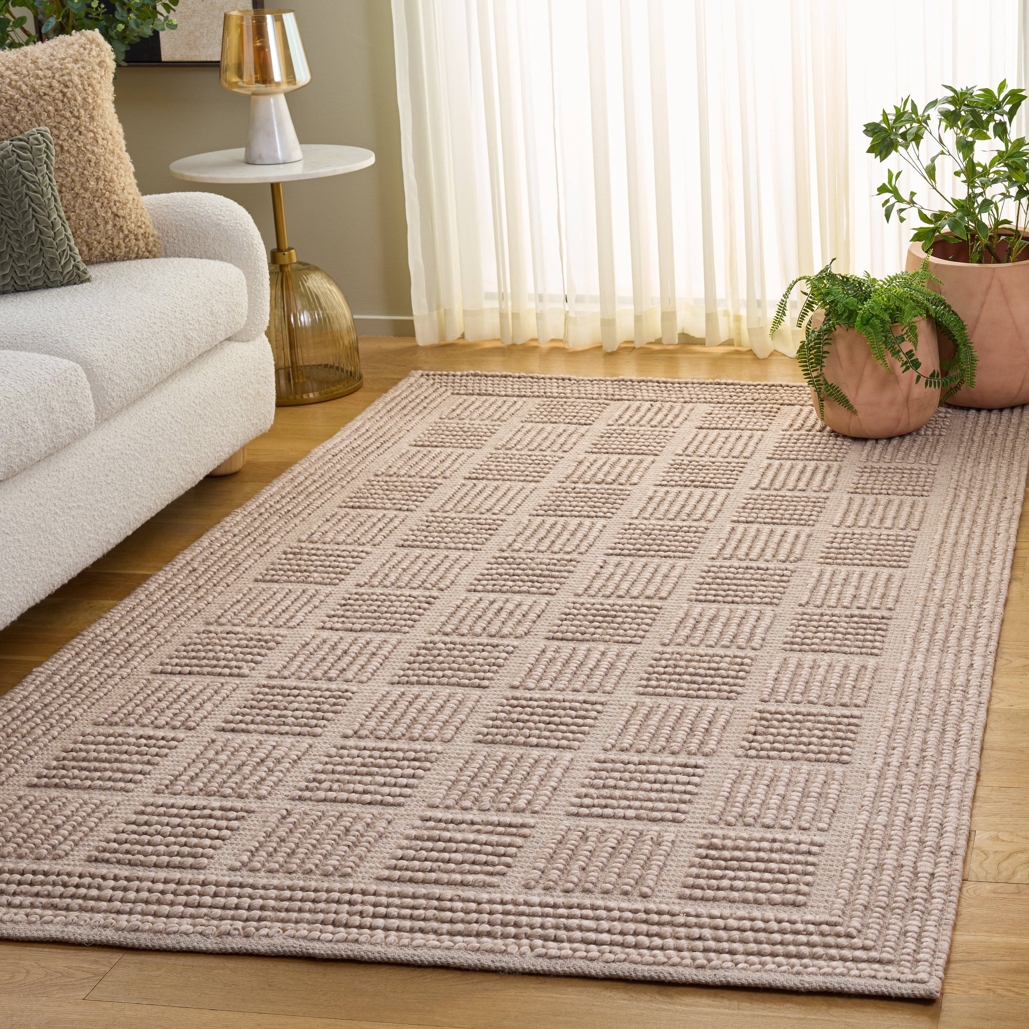 SAFAVIEH Handmade Natura Vizma Raised Textured Wool Blend Rug