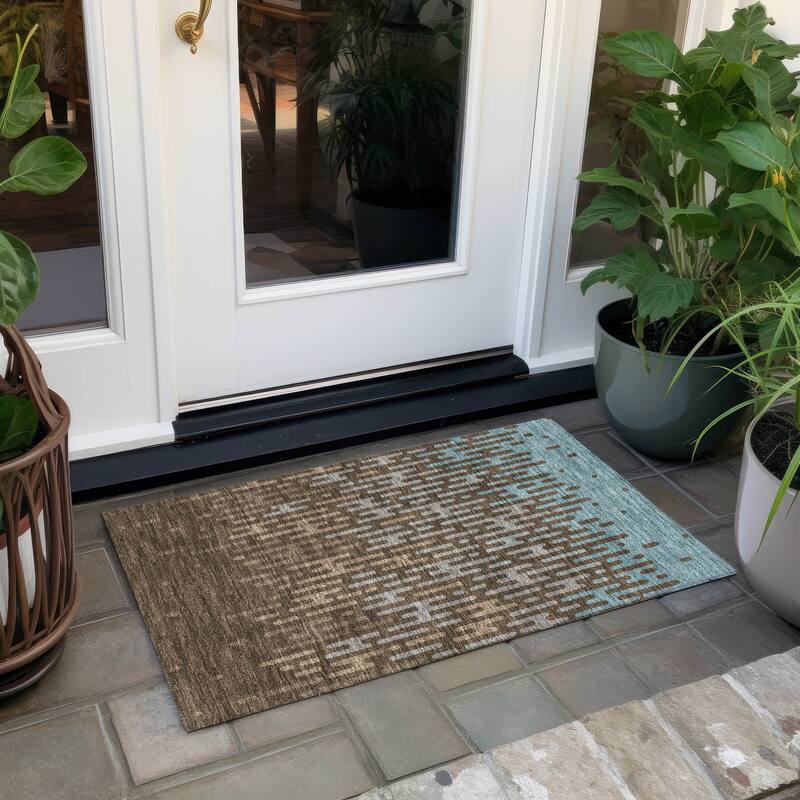 Machine Washable Indoor/ Outdoor Modern Kingman Chantille Rug - Chocolate - 1'8" x 2'6"