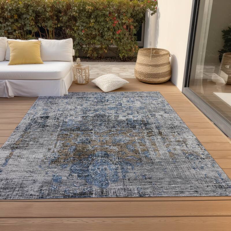 Machine Washable Indoor/ Outdoor Vintage Traditional Chantille Rug