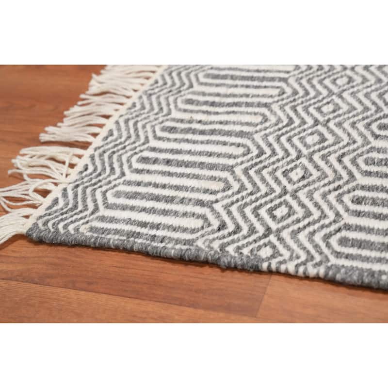 Hand Woven Oriental 100% Wool Carpet Traditional Geometric Greys & Charcoal Durrie-Kilim Area Rug - 8' 3'' X 5' 1''