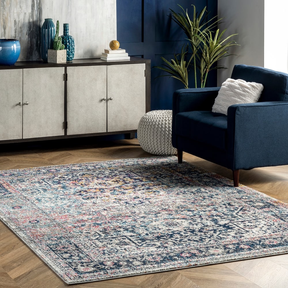 Nuloom Lilah Vintage Medallion Area Rug