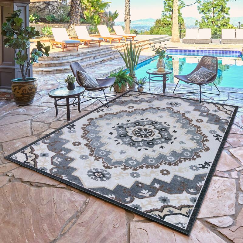 Gertmenian Kalari Modern Bold Multicolored High-Low UV Protected Polypropylene Woven Indoor/ Outdoor Area Rug Collection