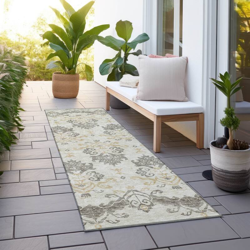 Machine Washable Indoor/ Outdoor Chantille Damask Medallion Rug - Beige - 2'3" x 7'6"