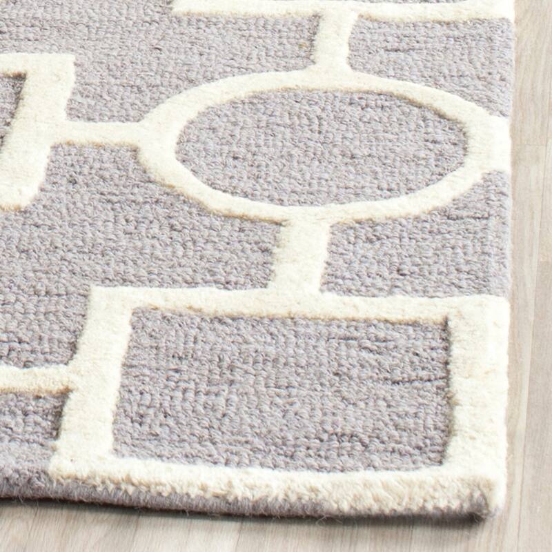SAFAVIEH Handmade Cambridge Pietrix Modern Moroccan Wool Rug
