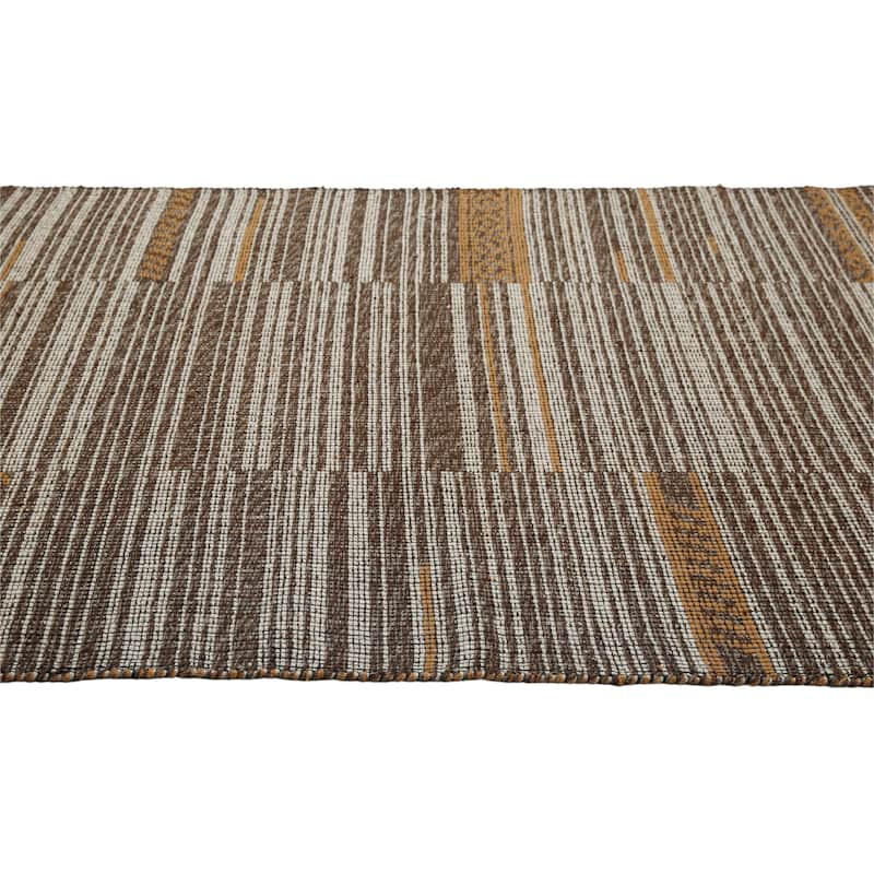 Terra by Obeetee Aurora Soren Brown Rug