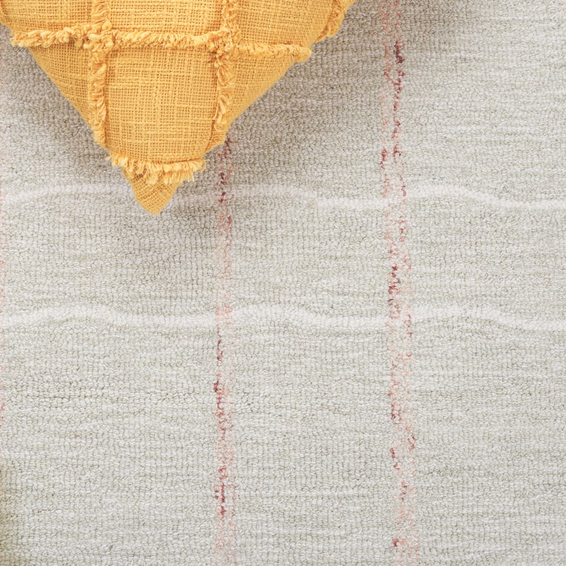 SAFAVIEH Handmade Metro Meralina Wool Rug