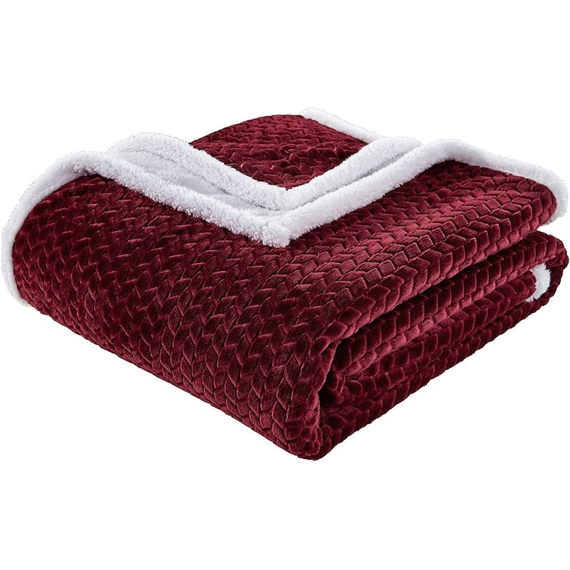 Home Essentials by Décor&More Braided Sherpa Blanket