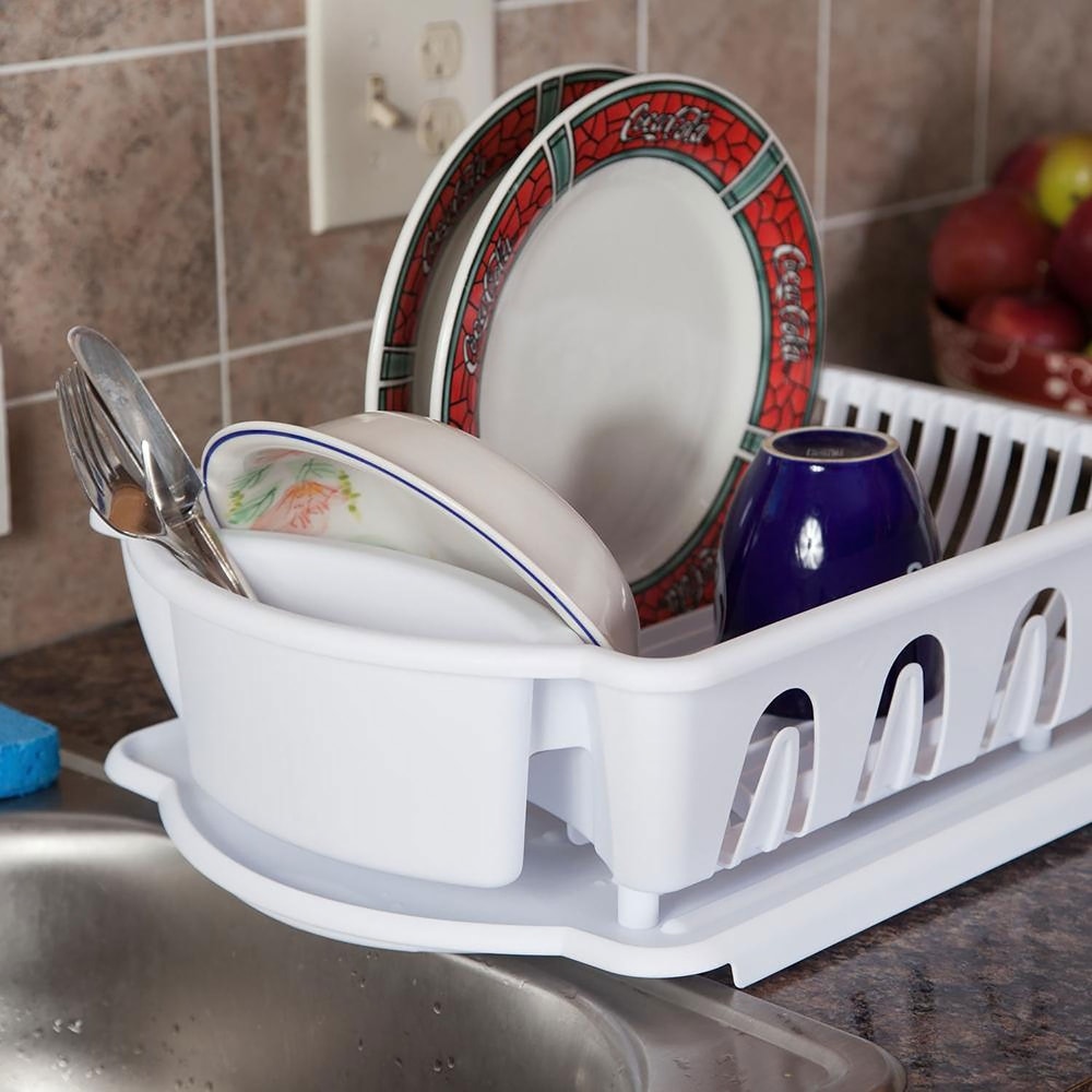 https://ak1.ostkcdn.com/images/products/is/images/direct/0c049bfb35e928d5909ce19daa20b09559090ecb/Sterilite-2-Piece-Dish-Drainer-Sink-Set%2C-17x13x5-Inches.jpg