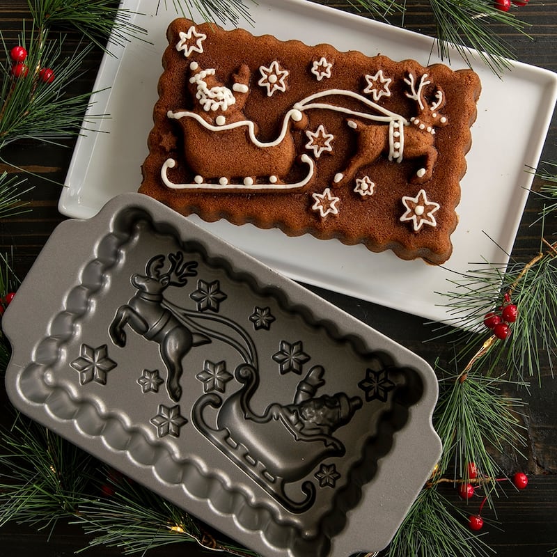 Nordic Ware Santa's Sleigh Loaf Pan