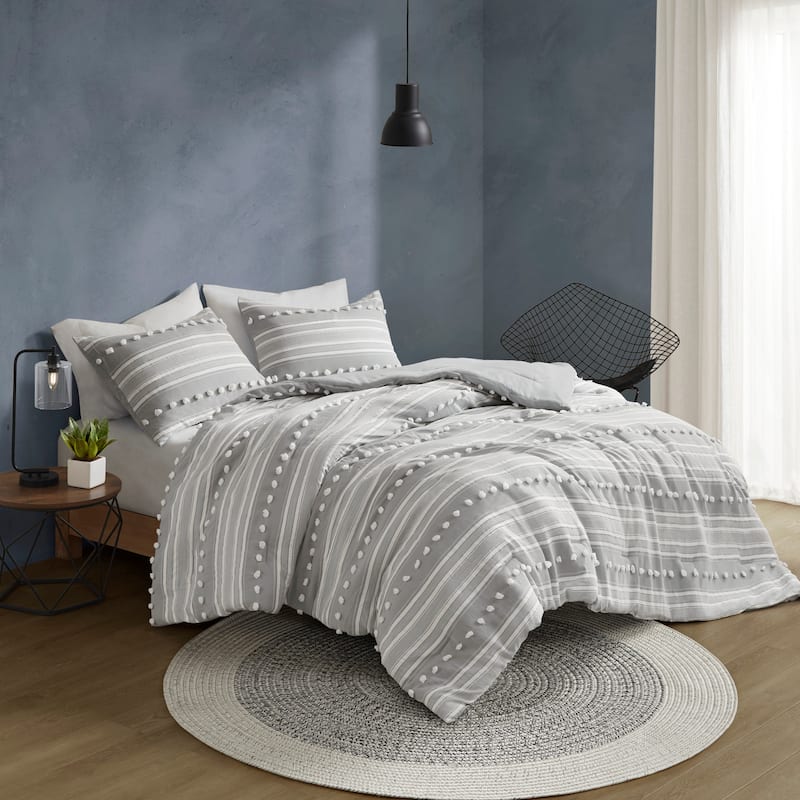 Intelligent Design Cillian Striped Clipped Jacquard Comforter Set