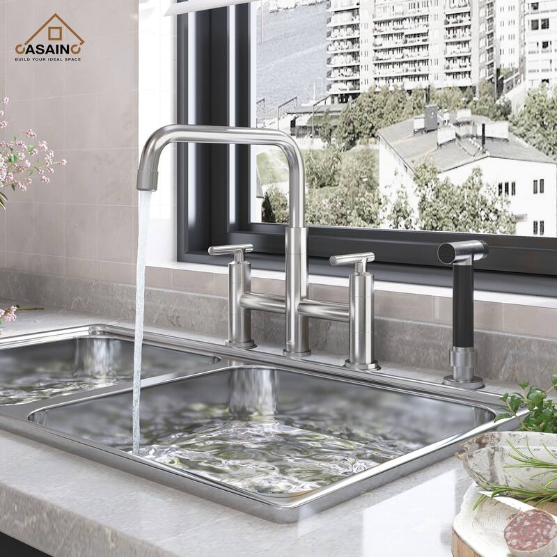Pull-Out Side Sprayer Kitchen Faucet