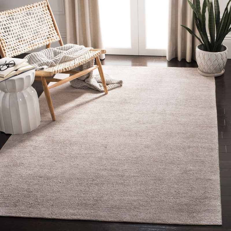 SAFAVIEH Hand-knotted Stone Wash Janina Modern Wool Rug - 4' x 6' - Grey