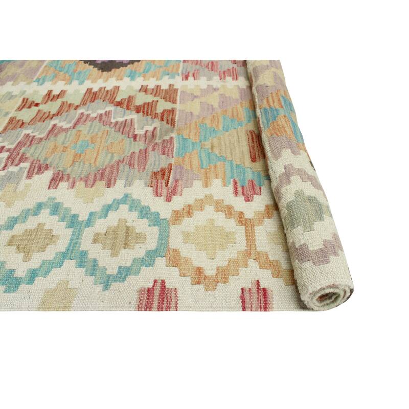 Sun Faded Flatweave Zadie Red/Ivory Rug - 5'1" x 6'6"