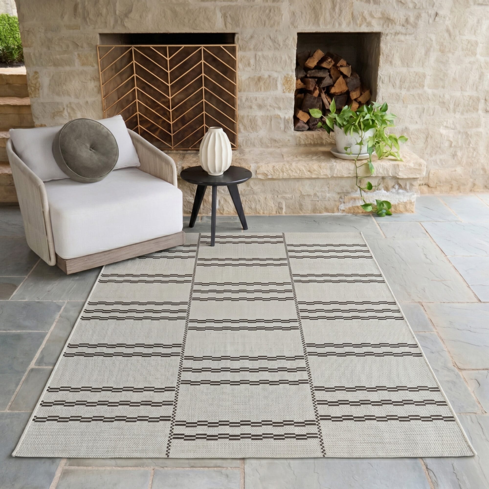 Renvall Stripe Indoor/Outdoor Area Rug