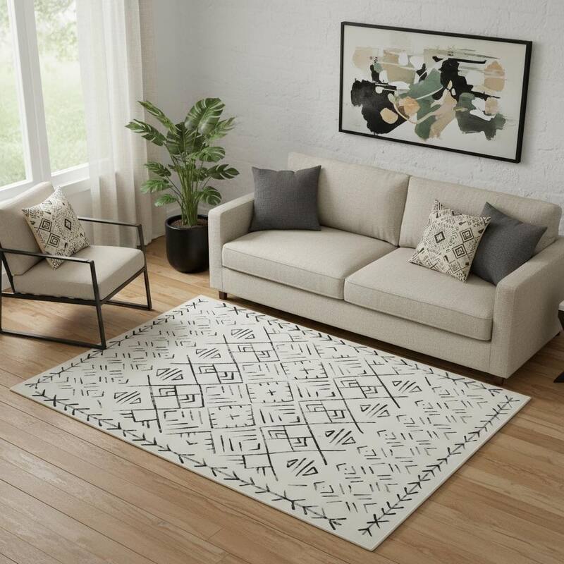 HomeRoots Abstract Geometric Casual Rectangle Area Rug - 5' X 7'