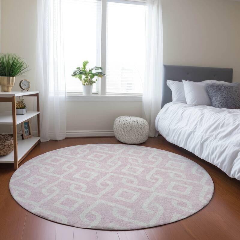 Machine Washable Indoor/ Outdoor Chantille Modern Trellis Rug - Pink - 8' x 8'