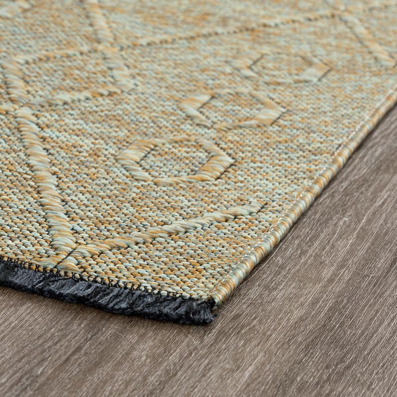 Alameda Solid Color Geometric Machine Washable Indoor Area Rug