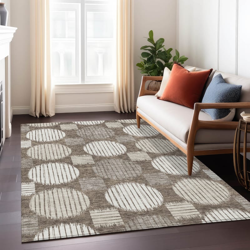 Machine Washable Indoor/ Outdoor Chantille Contemporary Dotty Rug
