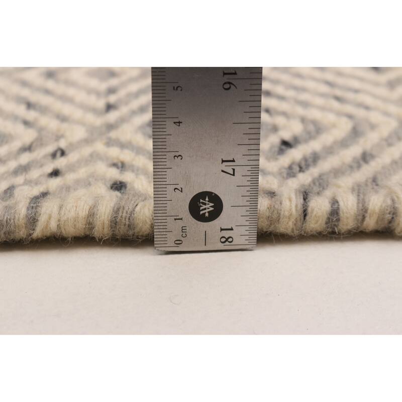 Nevada Ivory Kilim 5'6" x 7'7" - 5'6 x 7'7