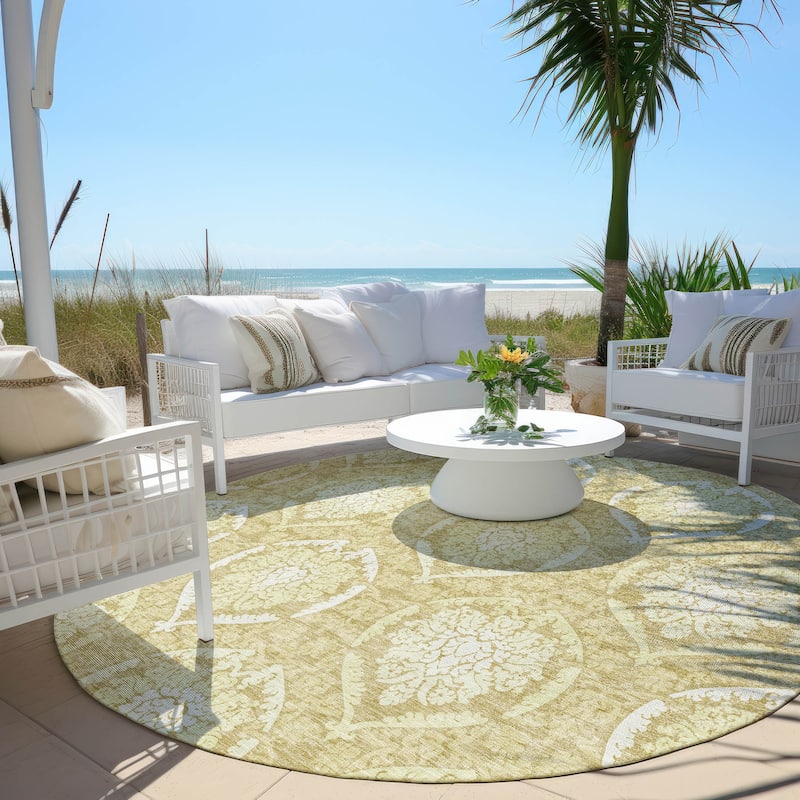 Machine Washable Indoor/ Outdoor Chantille Traditional Damask Rug - Gold - 8' x 8'
