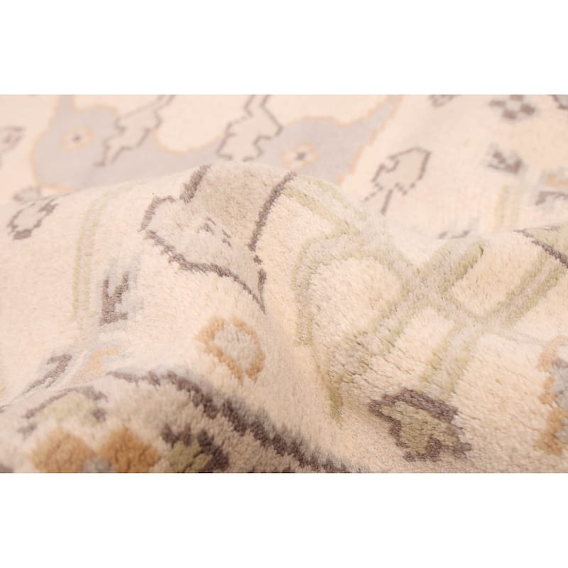 ECARPETGALLERY Hand-knotted Royal Oushak Cream Wool Rug - 8'0 x 8'0