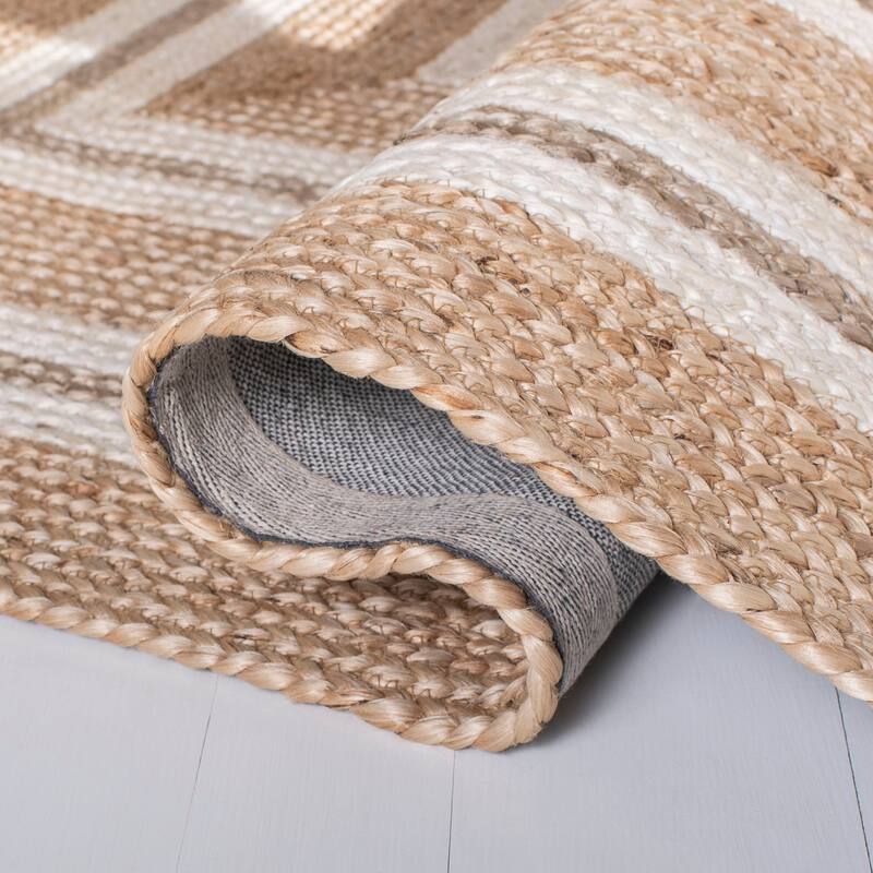 SAFAVIEH Natural Fiber Reva Jute Rug