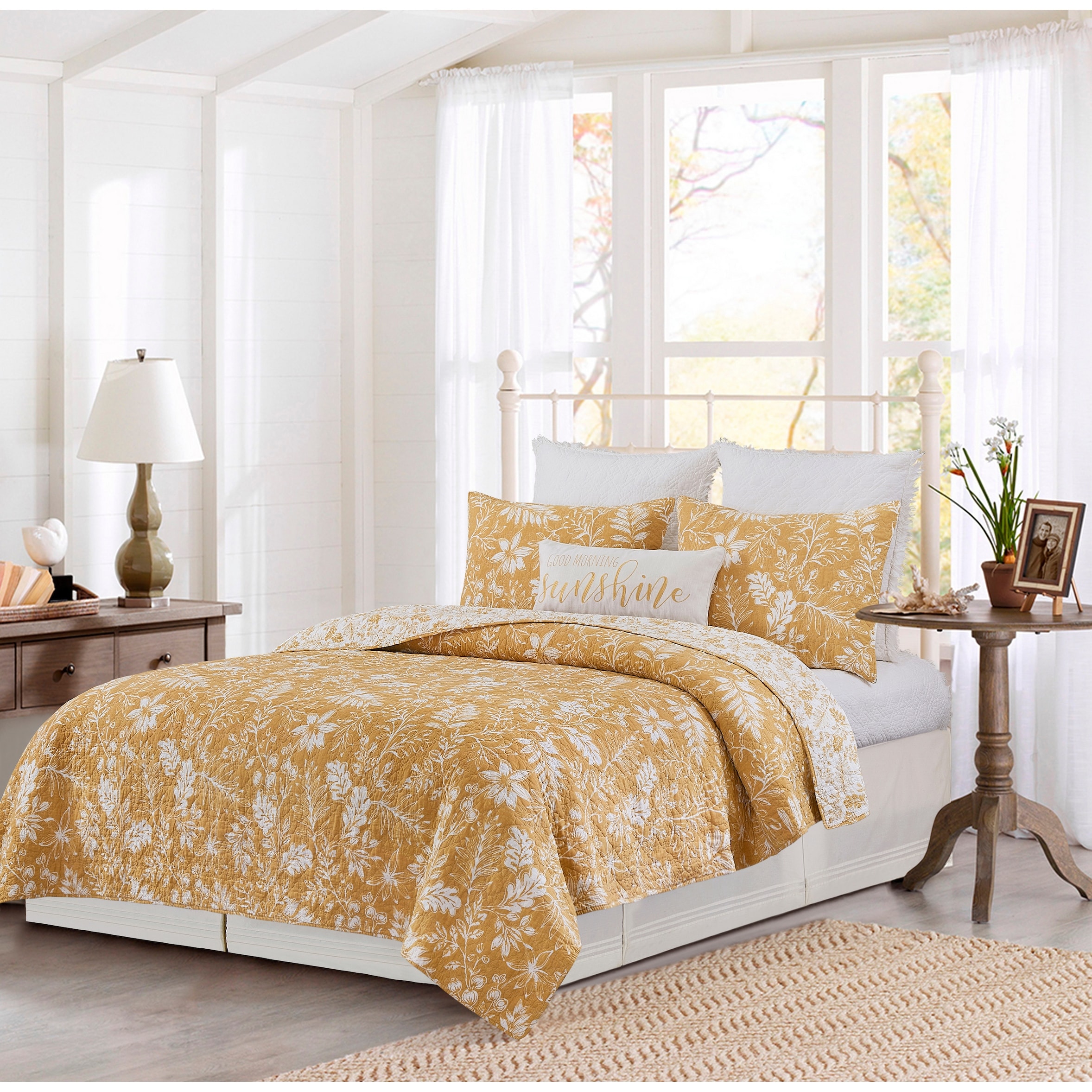 Everview Gold Cotton Quilt Bedding Set