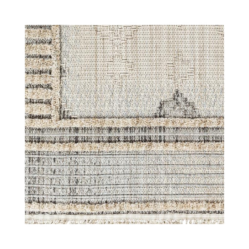 Livabliss Transitional Zaragoza Tribal Area Rug