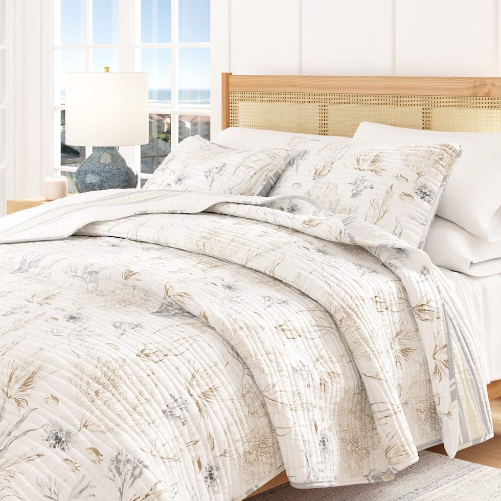 Linery & Co. Coastal Coral Stitched Quilt Set with Shams