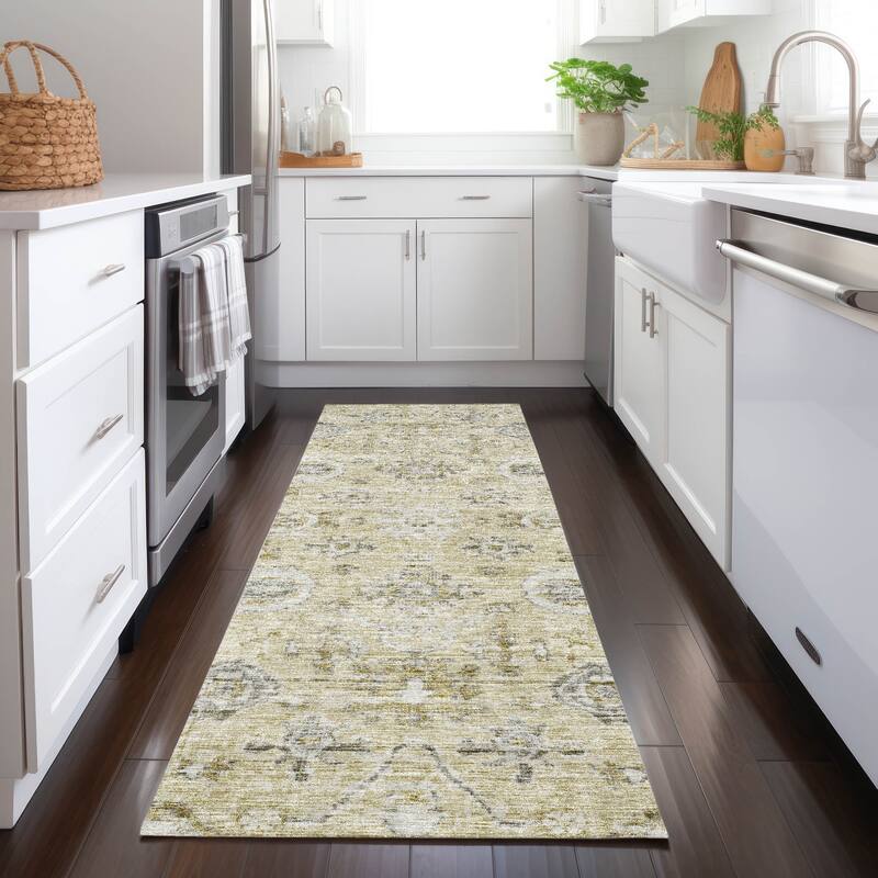 Machine Washable Indoor/ Outdoor Vintage Traditional Chantille Rug - Beige - 2'3" x 7'6"