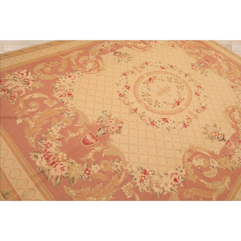 8'3''x10'9'' Hand Woven Flatweave Wool Light Gold French Aubusson Needlepoint Rug - 8' 3'' x 10' 9''
