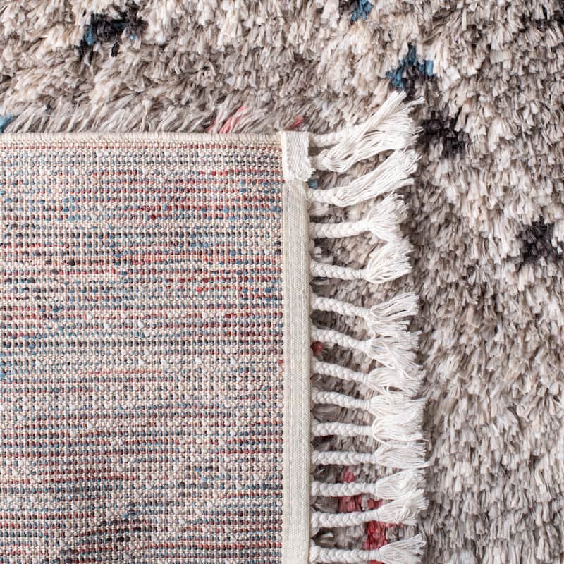 SAFAVIEH Morocco Zela Boho Tassel Rug