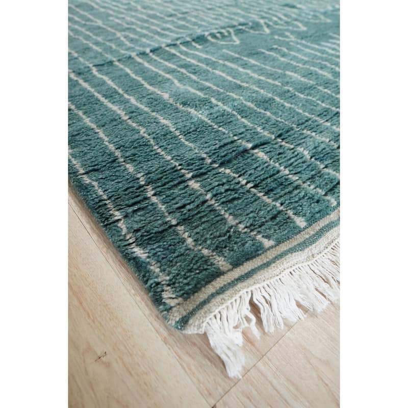 Green Hand Knotted Wool Moroccan Rug, 6' x 9', plush elegant floor accent - L