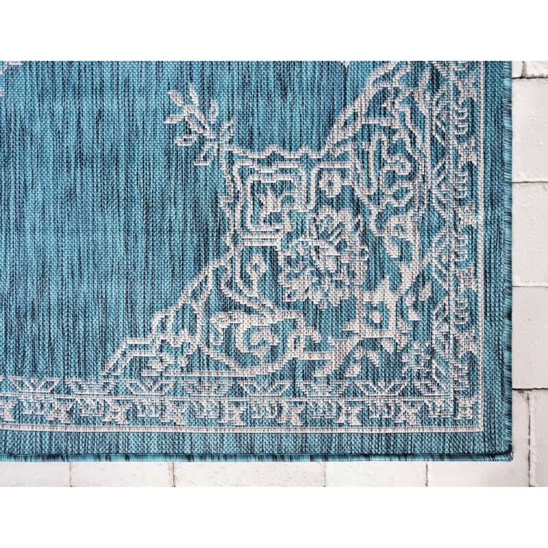 Outdoor Nirie Collection Area Rug