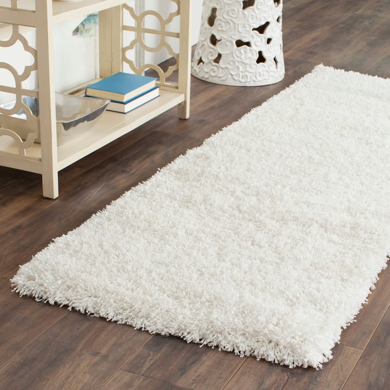 SAFAVIEH California Premium Shag Izat 2-inch Thick Area Rug - 2'3" x 15' Runner - White
