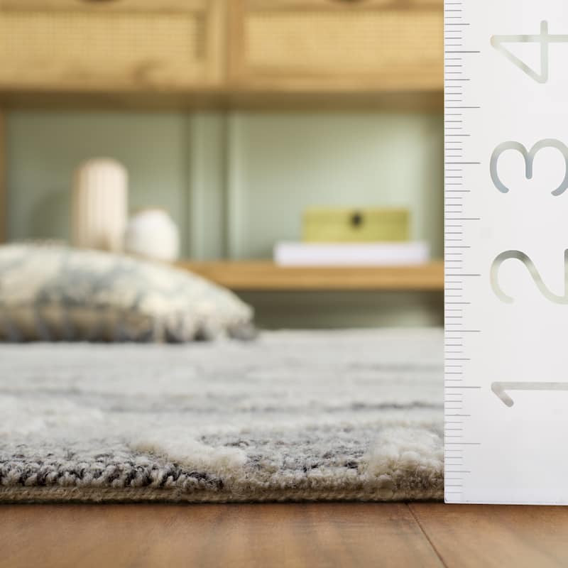 SAFAVIEH Handmade Metro Nadezda Wool Rug